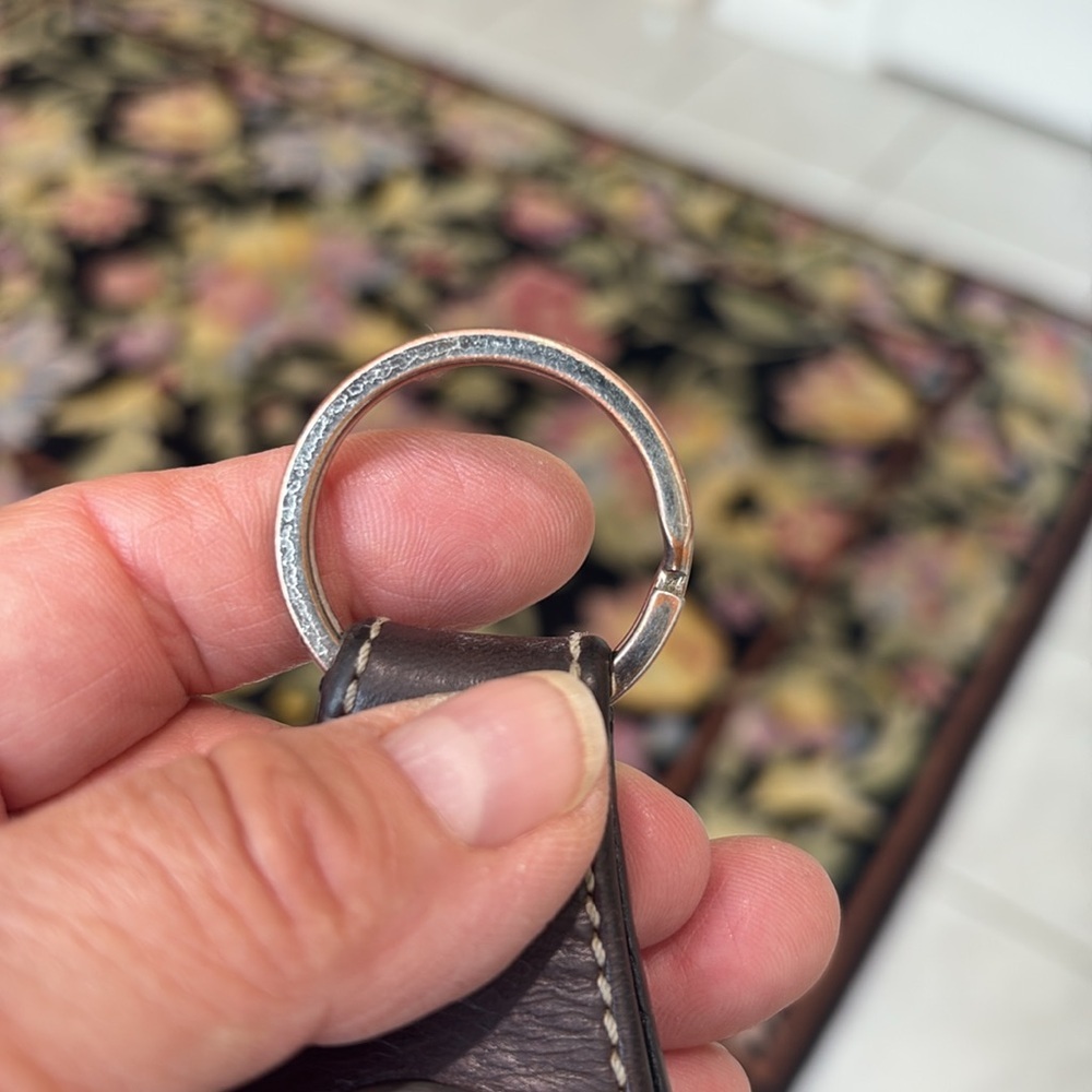 Dooney & Bourke Vintage Dark Brown Leather Key Holder with White Stitch Detail. - Picture 6 of 7